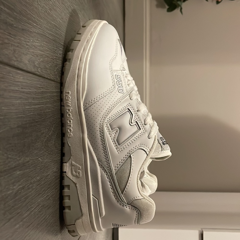 New Balance 550